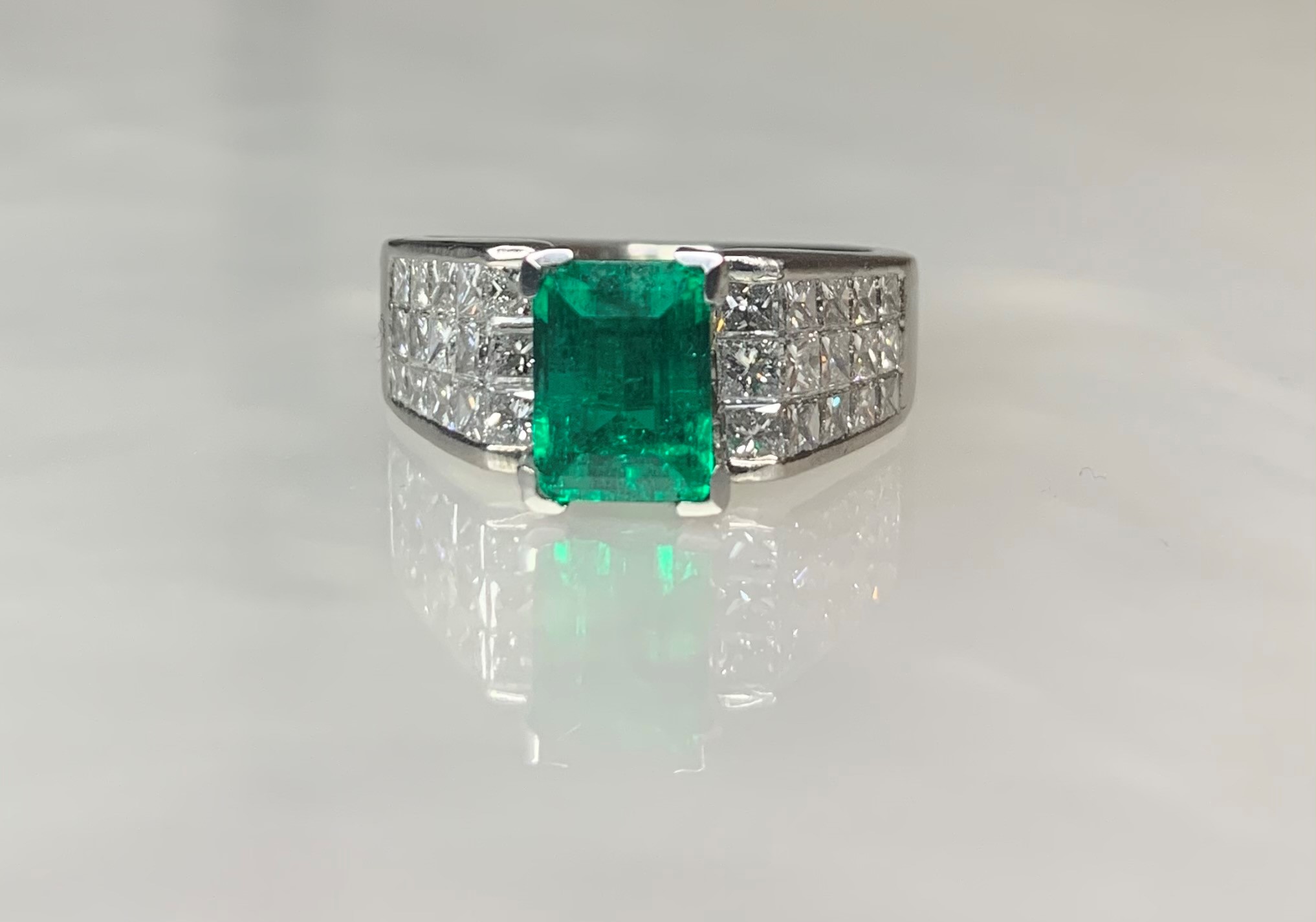 14K White Gold Square Cut Emerald Diamond Ring