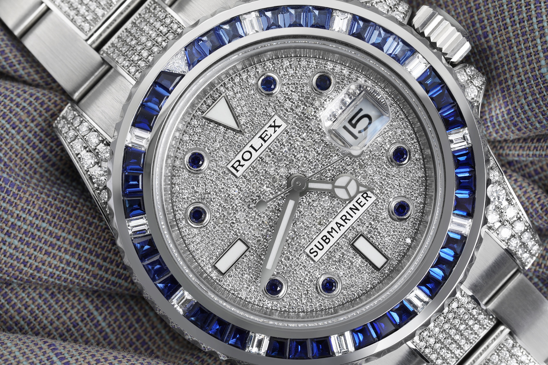 Rolex Submariner Date Custom Diamond Stainless Steel Watch with Sapphire/Diamond Bezel