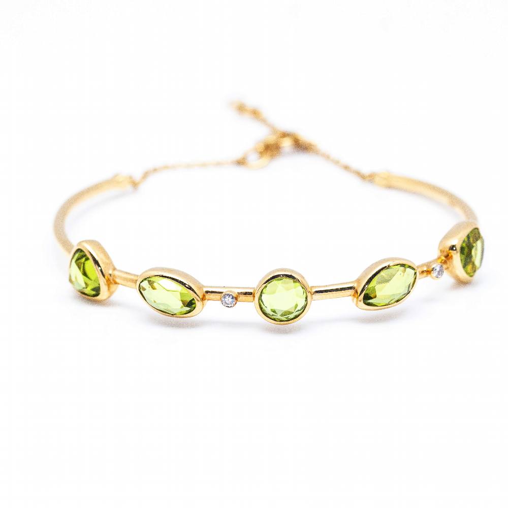 True Gold, Diamonds and Peridot Bracelet