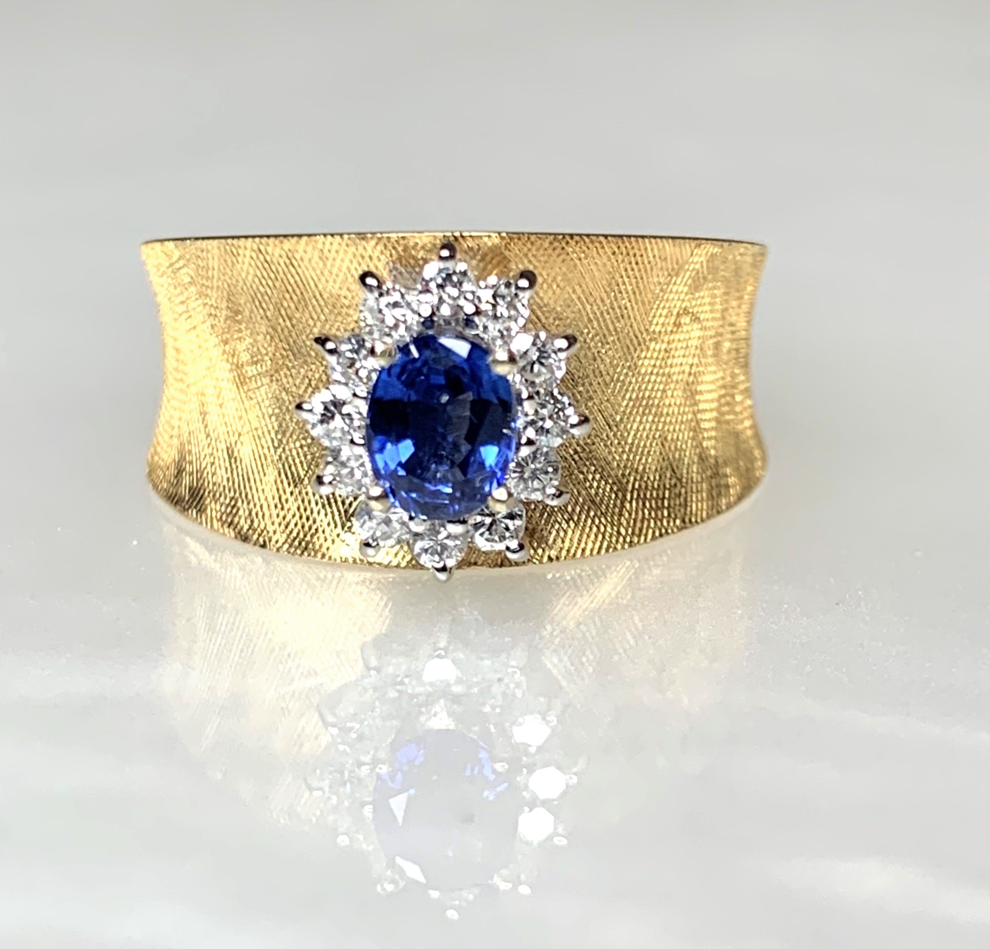 14K Yellow Gold Oval Cut Blue Sapphire Diamond Ring